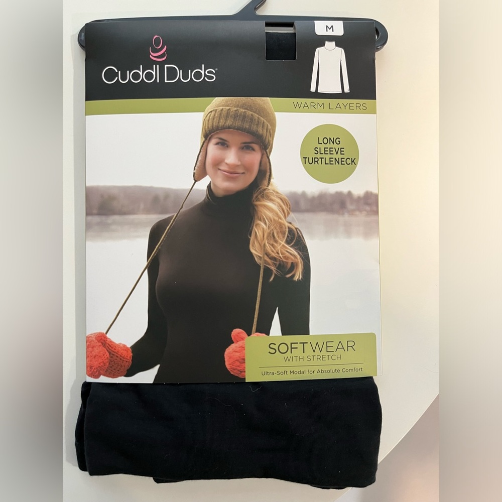 New with tags- Cuddl Duds warm layer turtle neck. Size M Black Super soft!!
